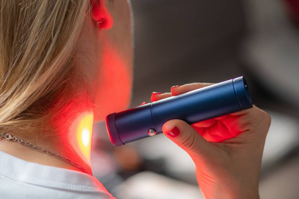 Photobiomodulation : ce que la lumière déclenche dans vos ce